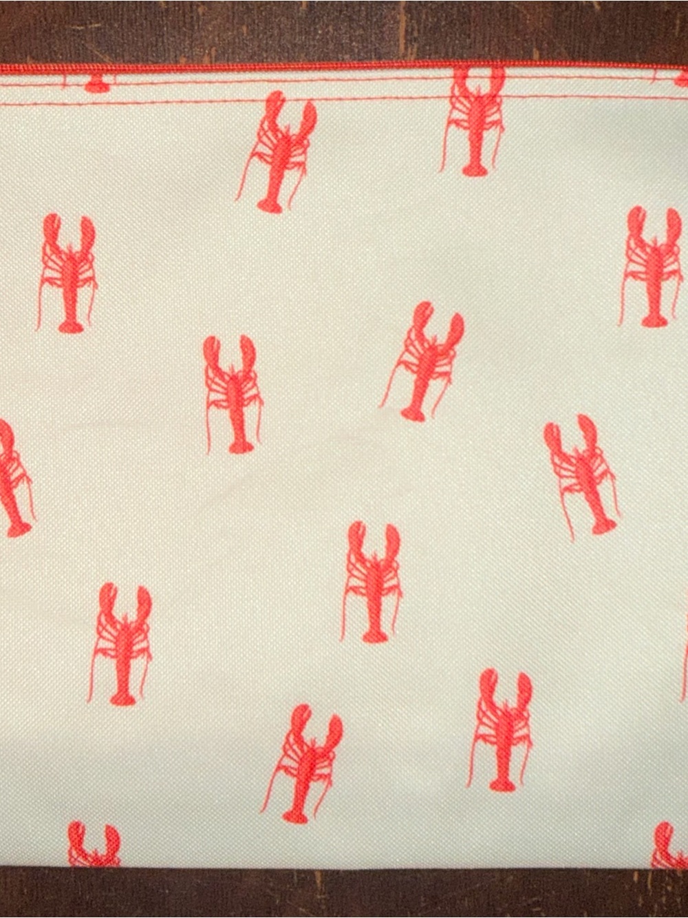 thirty-one Zipper Pouch in Coral with fun Lobster Print